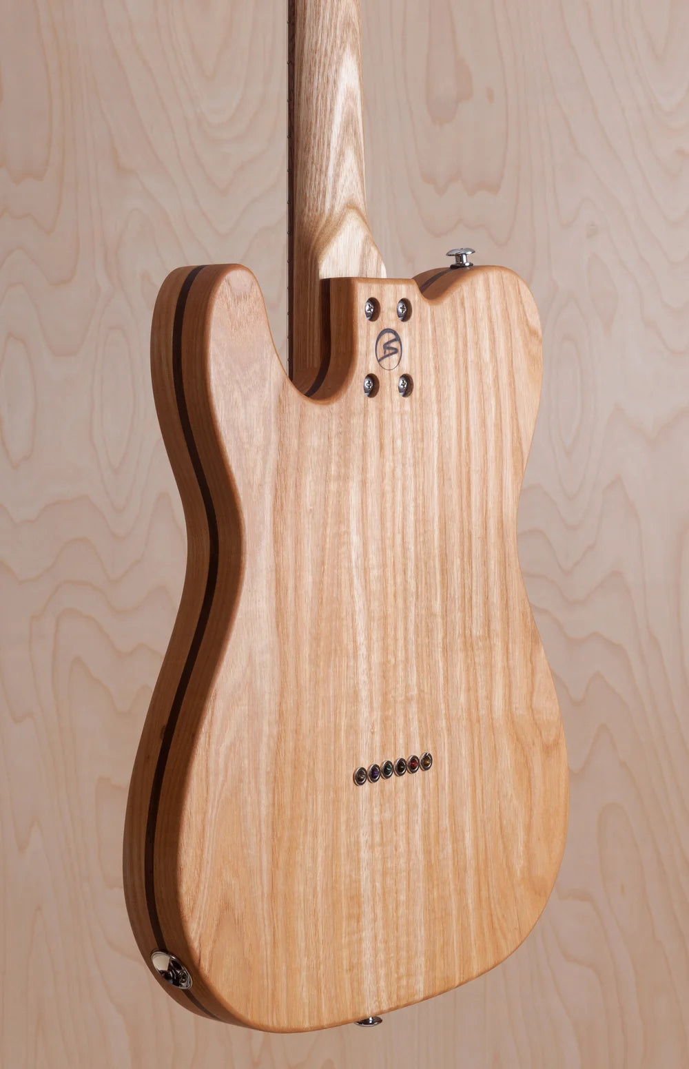 Ash Single Cutaway